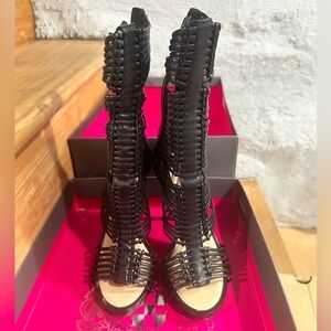 Vince Camito black high heels